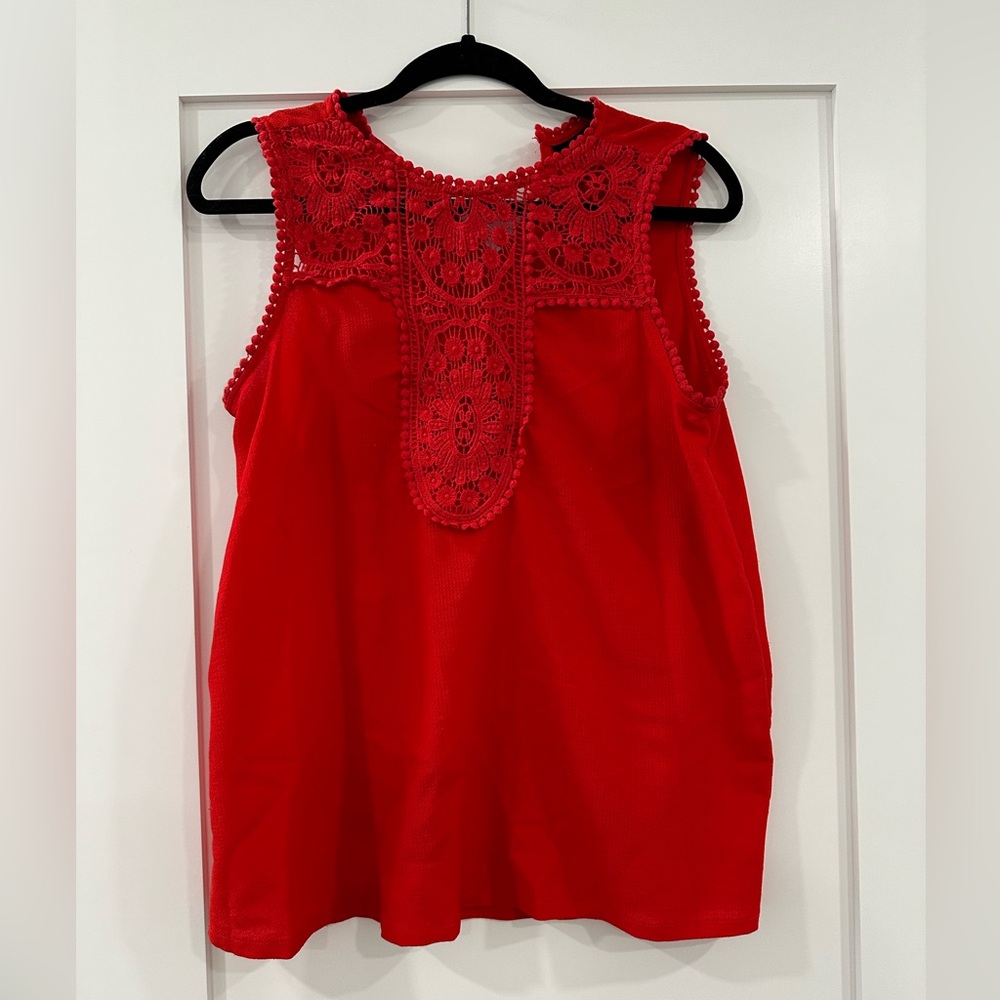 Red crocheted Halogen top - size M